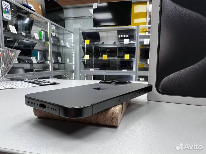 iPhone 15 Pro, 128 ГБ