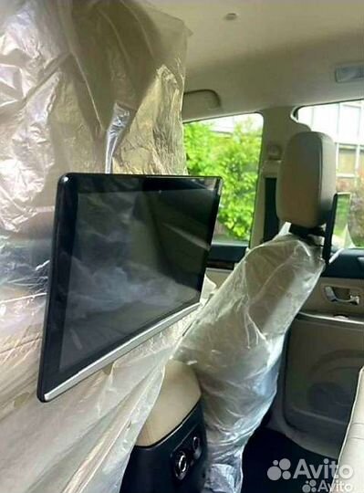 Мониторы для задних пассажиров