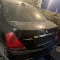 Nissan Teana 3.5 CVT, 2006, битый, 260 000 км, с пробегом, цена 275 000 руб.