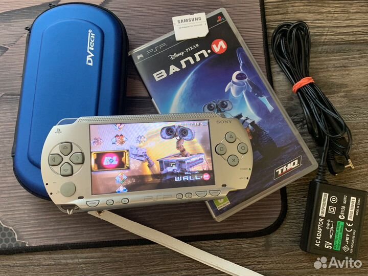 Sony PSP 1000 Japan Silver 64gb 400 игр (комплект)