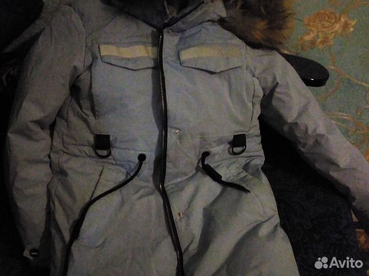 Зимняя куртка на девочку 140