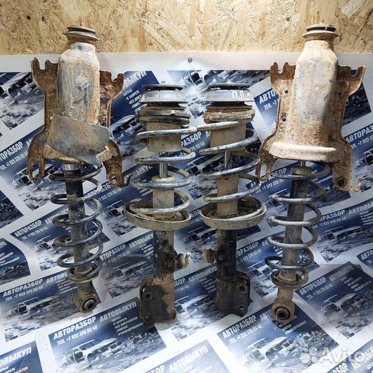 Передние стойки Opel Vectra B задние стойки