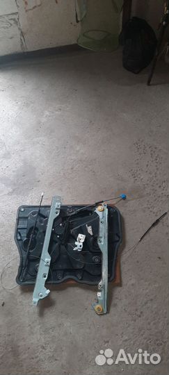 Стеклоподъемный механизм Nissan X-Trail