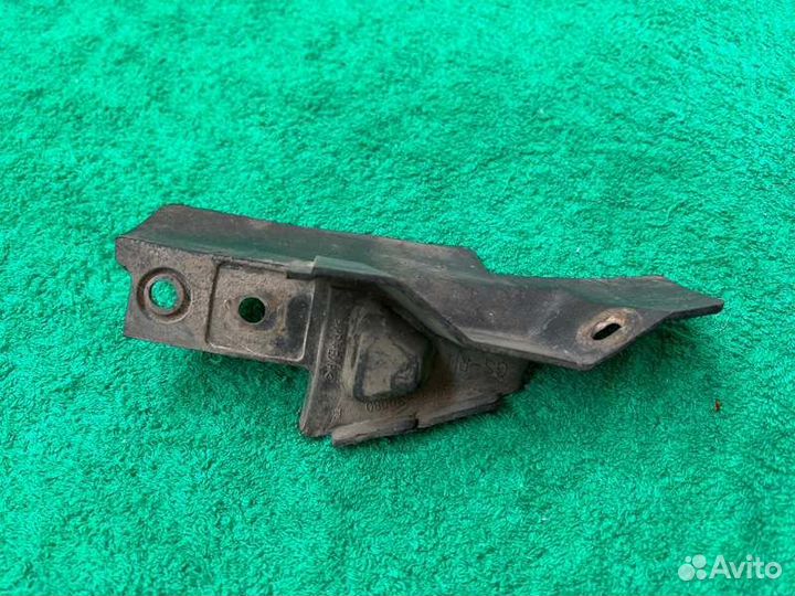 Брызговик Lexus Gs 4 (12-17) L10 4GR 2.5 2012-2017