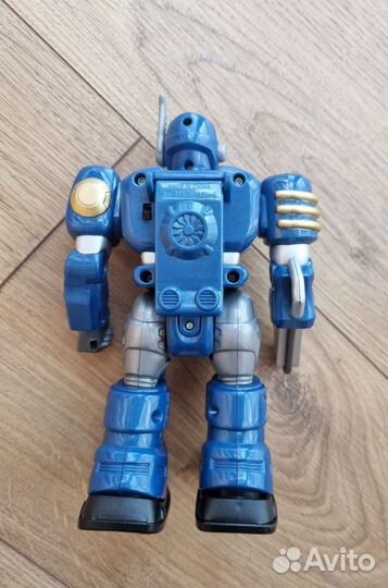 Робот игрушка