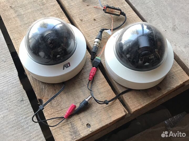 Камера видеонаблюдения купольная