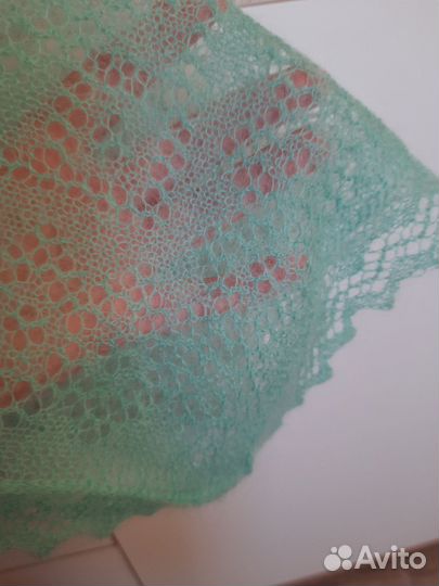 Пуховый палантин ажурный