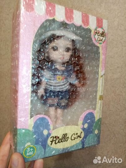 Кукла шарнирная коллекционная подарочная упаковка