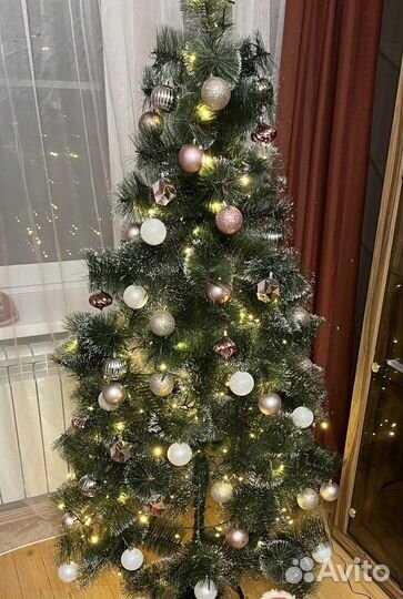 Елка 180 см + все игрушки в подарок