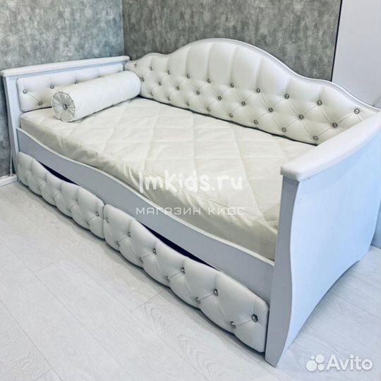 Детская кровать тахта со спинкой