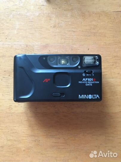 Плёночный фотоаппарат Minolta AF101R