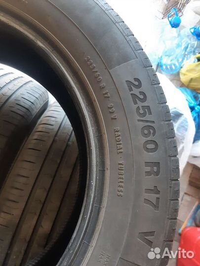 Continental ContiPremiumContact 5 225/60 R17 99V