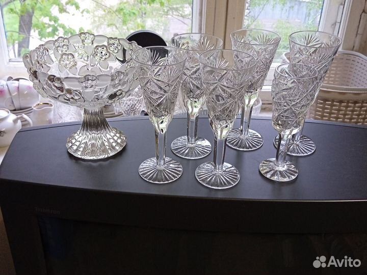 Хрустальная ваза Чехословакия, рог цветной