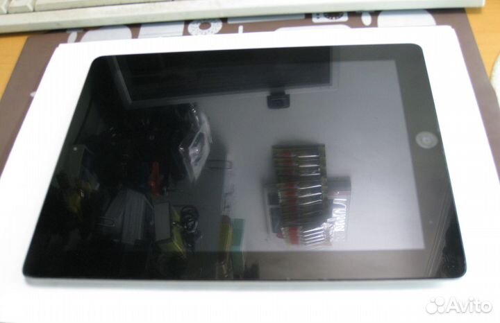 Apple iPad 3 64 Gb Wi-Fi+4G и др