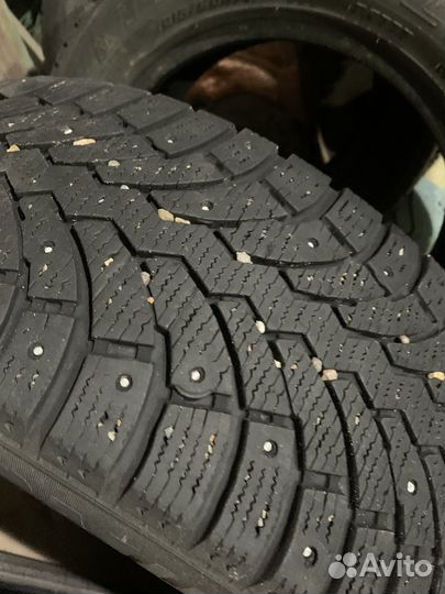 Pirelli Formula Ice 215/60 R17