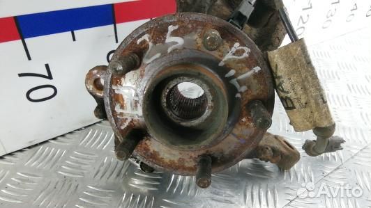 Ступица передняя левая ford mondeo 4 (YEA25K901)