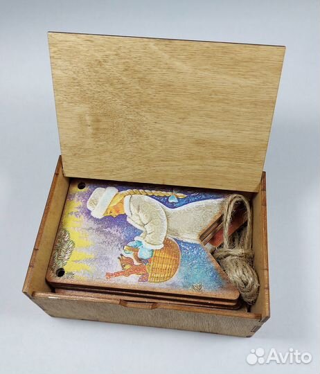 Флажки на елку в ящике Елочное украшение Зарубин