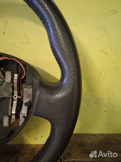 Рулевое колесо Renault Megane 2