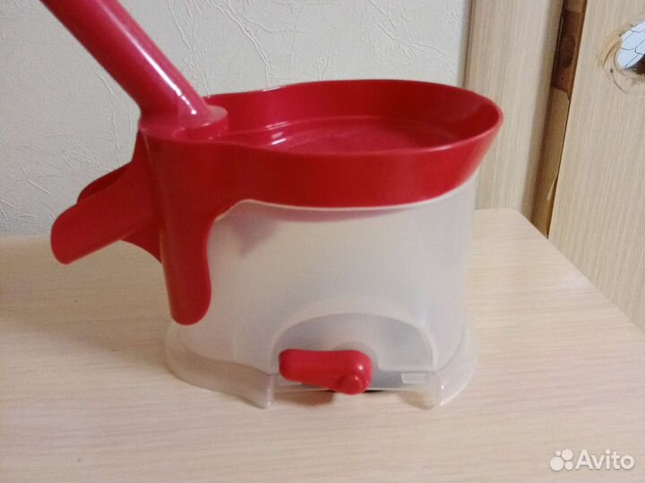 Машинка для удаления косточек из вишни.Новая