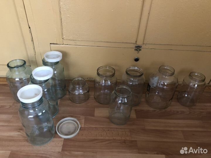 Банки стеклянные специфические