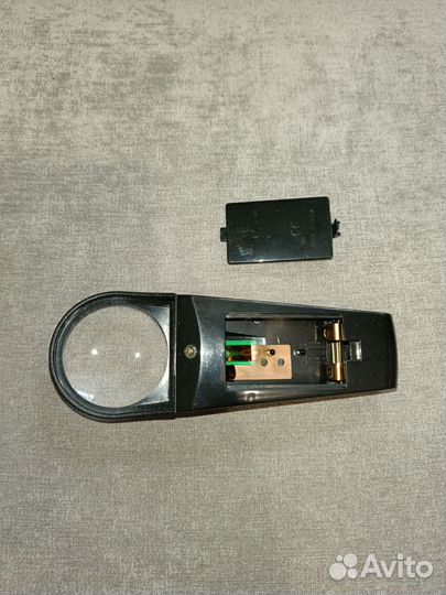 Увеличительная линза