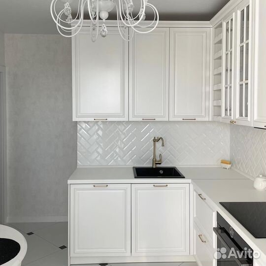 Кухня белая угловая на заказ от производителя