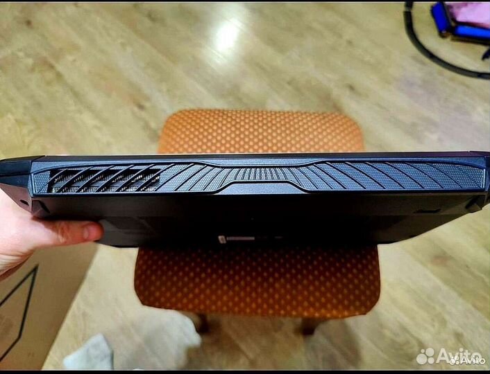 Игровой ноутбук Hasee (I5 8Gb/512 RTX 3070)