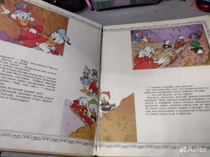 Книга disney Веселого Рождества