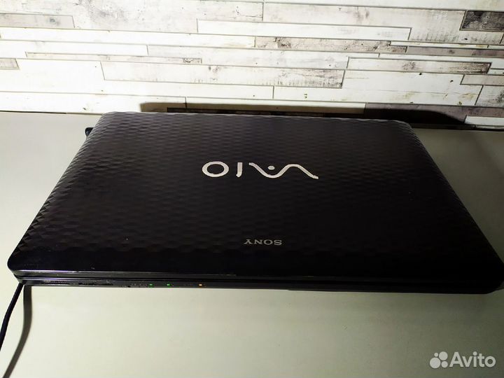 Sony Vaio PCG-71C12V - 2 Ядра \ 2 Озу \ 160 HDD