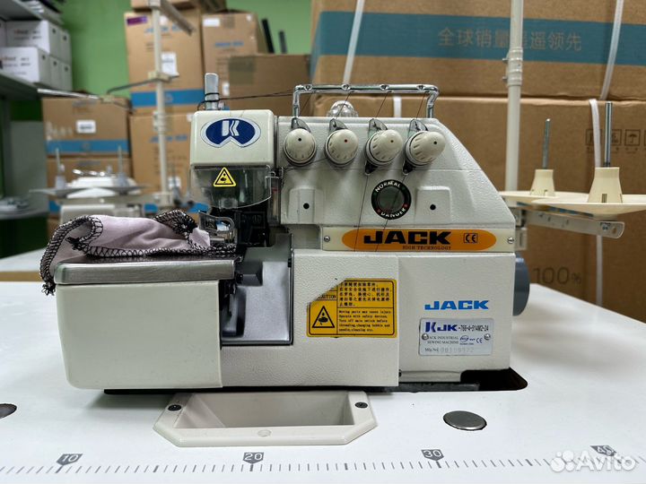Промышленный четырехниточный оверлок Jack 766-4 Б