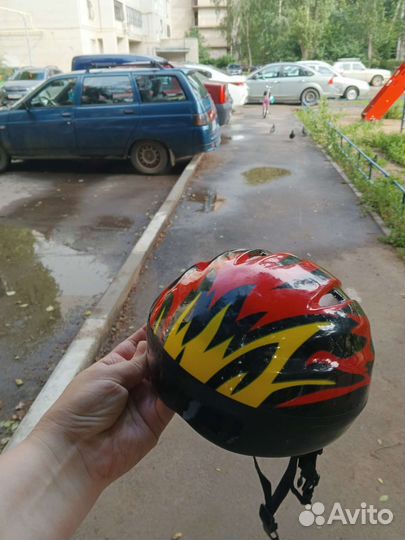 Защитный шлем
