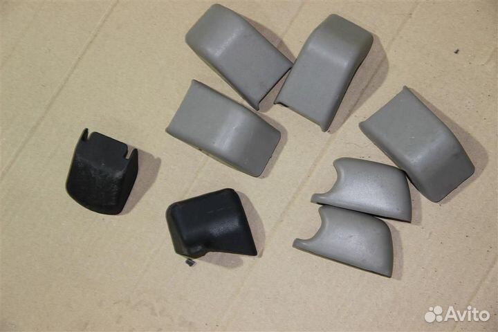 Накладка салазок сиденья Toyota Caldina st210 199