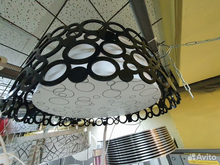 Люстра чёрная потолочная