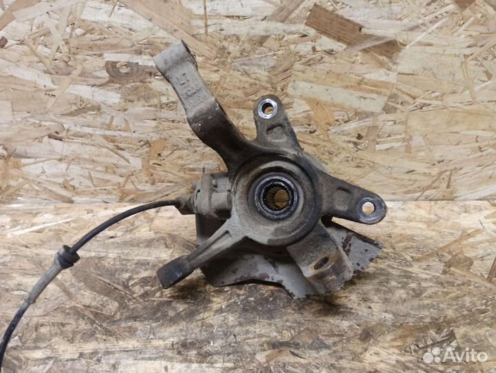 Кулак поворотный левый Chevrolet Aveo T250