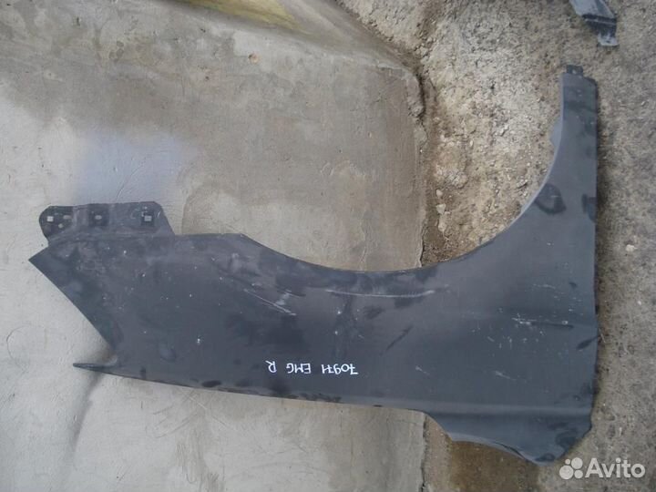 Крыло переднее правое Gelly Emgrand