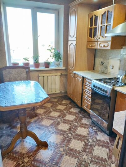 4-к. квартира, 77,2 м², 4/10 эт.