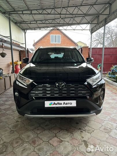 Toyota RAV4 2.5 AT, 2020, 64 000 км