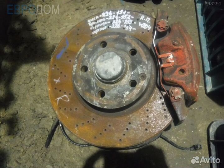 Суппорт передний правый mercedes 212 s1109981