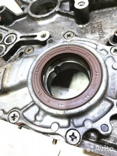 Лобовина двигателя Toyota Previa TCR10L 2tzfe 1991