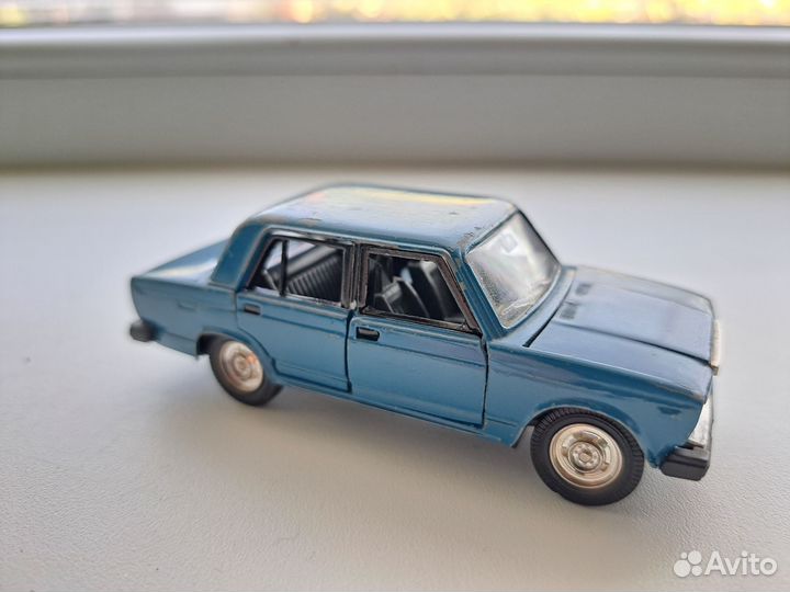 Модель машины ваз 2107 1:43