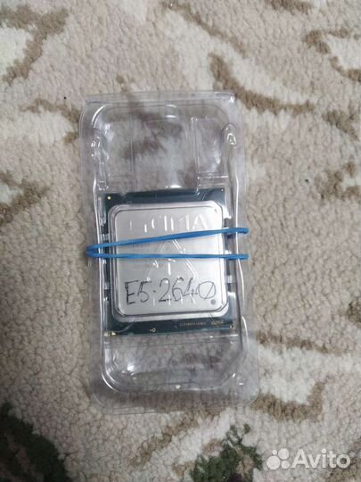 Процессор E5 2640