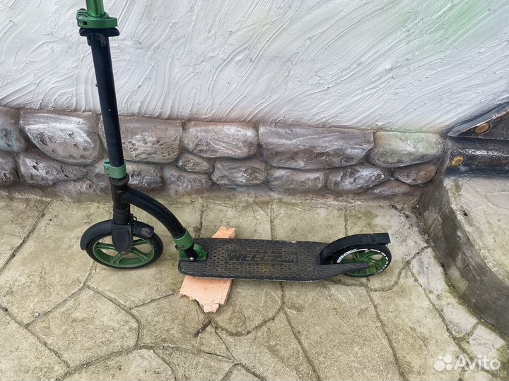 Самокат weelz rock 230 green