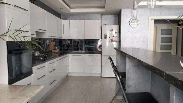 4-к. квартира, 76,6 м², 1/5 эт.