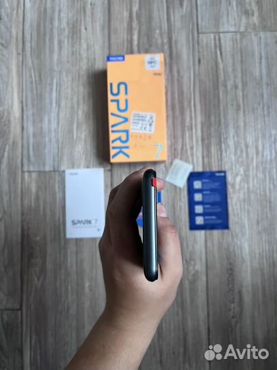 TECNO Spark 7, 2/32 ГБ