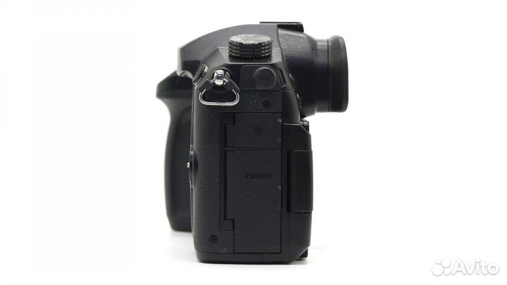 Panasonic Lumix GH5 body (пробег 1715 кадров)