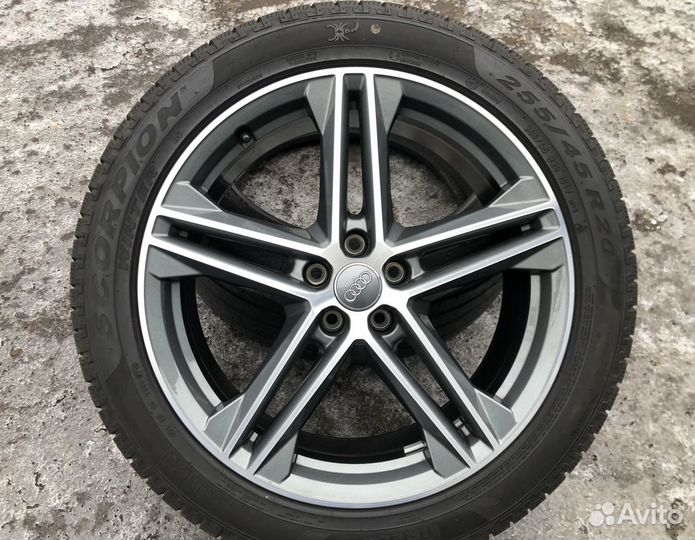 Комплект оригинал колёс Audi Q5 FY new R20