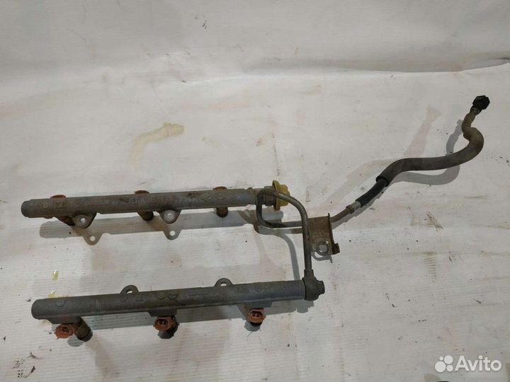 Топливная рампа (форсунки) Toyota Camry 30