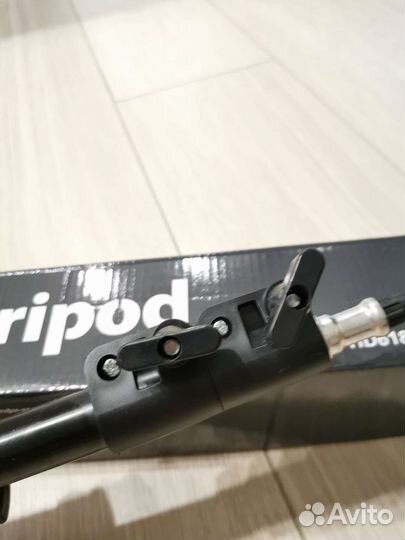 Новый.Стойка / штатив / трипод