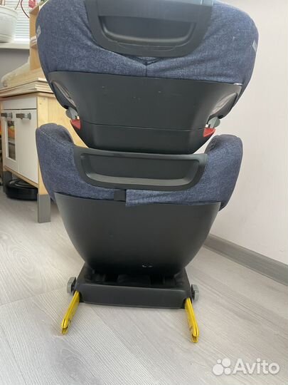 Автокресло maxi cosi rodifix airprotect