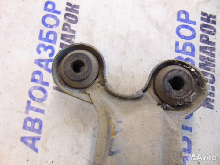 Балка передняя поперечная для Volkswagen Passat 1